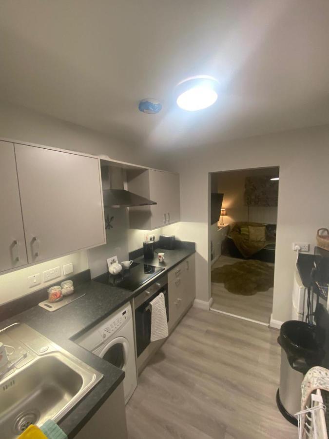 Maire Toireasa - Cosy Refurbished Property In The Gaeltacht Quarter Belfast Exterior photo